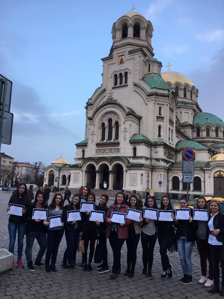 УЧЕНИЦИ НА ПГИМ „ЙОРДАН ЗАХАРИЕВ“ С ДЕБЮТ И НАГРАДИ ОТ ХVІІІ НАЦИОНАЛЕН КОНКУРС ЗА УЧЕНИЧЕСКИ ТЕАТЪР НА ИСПАНСКИ ЕЗИК УЧЕНИЦИ НА ПГИМ „ЙОРДАН ЗАХАРИЕВ“ С ДЕБЮТ И НАГРАДИ ОТ ХVІІІ НАЦИОНАЛЕН КОНКУРС ЗА УЧЕНИЧЕСКИ ТЕАТЪР НА ИСПАНСКИ ЕЗИК