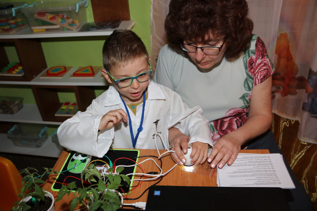 ПРОВЕДЕНА ОТКРИТА ПРАКТИКА И РАБОТНА СРЕЩА НА ТЕМА „ПРИЛАГАНЕ НА STEM ПОДХОД В ДЕТСКАТА ГРАДИНА“ ПРОВЕДЕНА ОТКРИТА ПРАКТИКА И РАБОТНА СРЕЩА НА ТЕМА „ПРИЛАГАНЕ НА STEM ПОДХОД В ДЕТСКАТА ГРАДИНА“