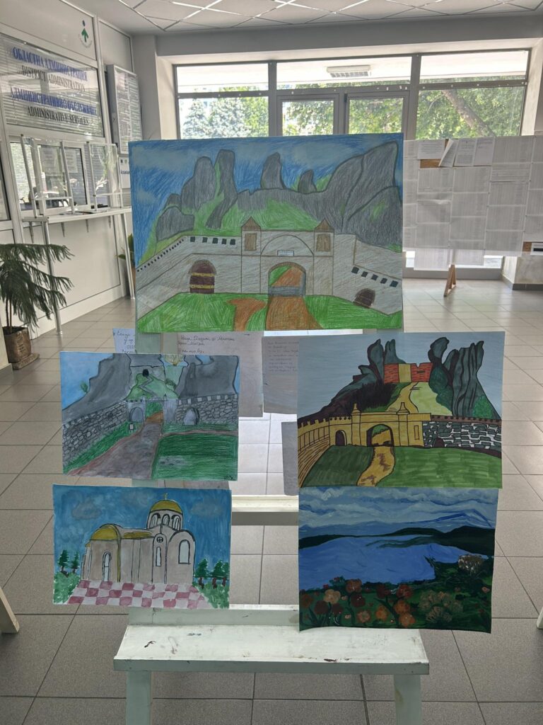 НАГРАЖДАВАНЕ НА ПОБЕДИТЕЛИТЕ В РЕГИОНАЛНИЯ УЧЕНИЧЕСКИ КОНКУРС „КРАСОТАТА НА СЕВЕРОЗАПАДА“ НАГРАЖДАВАНЕ НА ПОБЕДИТЕЛИТЕ В РЕГИОНАЛНИЯ УЧЕНИЧЕСКИ КОНКУРС „КРАСОТАТА НА СЕВЕРОЗАПАДА“
