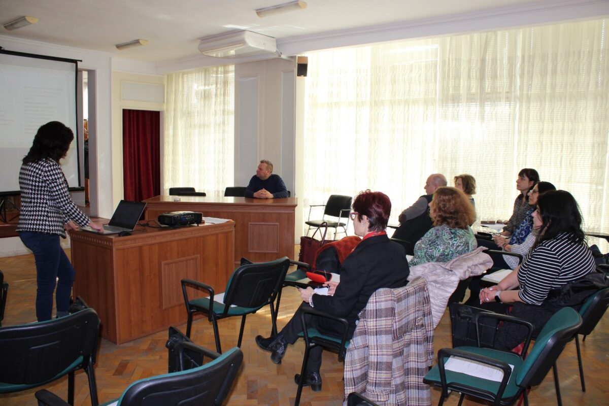 ПУБЛИЧНА КОНСУЛТАЦИЯ ЗА ПРЕДСТАВЯНЕ И ОБСЪЖДАНЕ НА КОНЦЕПЦИЯ ЗА ИНТЕГРИРАНИ ТЕРИТОРИАЛНИ ИНВЕСТИЦИИ „КОНЦЕПЦИЯ ЗА ПОДОБРЯВАНЕ И ОБОГАТЯВАНЕ НА МАТЕРИАЛНО-ТЕХНИЧЕСКАТА БАЗА НА ПРОФЕСИОНАЛНА ГИМНАЗИЯ ПО ЛЕКА ПРОМИШЛЕНОСТ – МОНТАНА“ ПУБЛИЧНА КОНСУЛТАЦИЯ ЗА ПРЕДСТАВЯНЕ И ОБСЪЖДАНЕ НА КОНЦЕПЦИЯ ЗА ИНТЕГРИРАНИ ТЕРИТОРИАЛНИ ИНВЕСТИЦИИ „КОНЦЕПЦИЯ ЗА ПОДОБРЯВАНЕ И ОБОГАТЯВАНЕ НА МАТЕРИАЛНО-ТЕХНИЧЕСКАТА БАЗА НА ПРОФЕСИОНАЛНА ГИМНАЗИЯ ПО ЛЕКА ПРОМИШЛЕНОСТ – МОНТАНА“