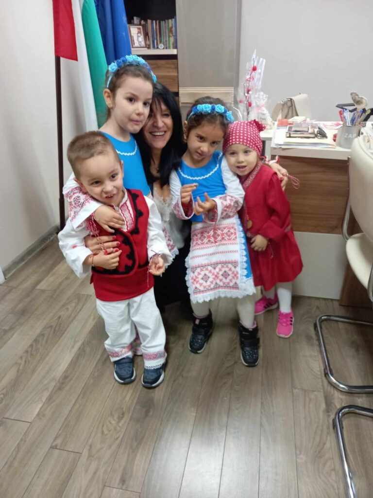 Честита Баба Марта! Честита Баба Марта!