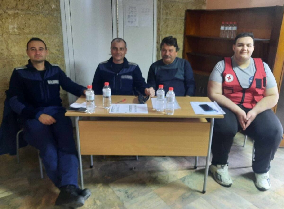 ОБЩИНСКИ КРЪГ ЗА ОБЩИНА МОНТАНА НА НАЦИОНАЛНА ВИКТОРИНА ПО БЕЗОПАСНОСТ НА ДВИЖЕНИЕТО„ДА ЗАПАЗИМ ДЕЦАТА НА ПЪТЯ“ ОБЩИНСКИ КРЪГ ЗА ОБЩИНА МОНТАНА НА НАЦИОНАЛНА ВИКТОРИНА ПО БЕЗОПАСНОСТ НА ДВИЖЕНИЕТО„ДА ЗАПАЗИМ ДЕЦАТА НА ПЪТЯ“