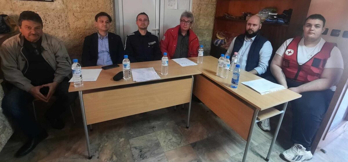 ОБЛАСТЕН КРЪГ НА УЧЕНИЧЕСКА ВИКТОРИНА ПО БЕЗОПАСНОСТ НА ДВИЖЕНИЕТО „ДА ЗАПАЗИМ ДЕЦАТА НА ПЪТЯ” - ОБЛАСТ МОНТАНА ОБЛАСТЕН КРЪГ НА УЧЕНИЧЕСКА ВИКТОРИНА ПО БЕЗОПАСНОСТ НА ДВИЖЕНИЕТО „ДА ЗАПАЗИМ ДЕЦАТА НА ПЪТЯ” - ОБЛАСТ МОНТАНА