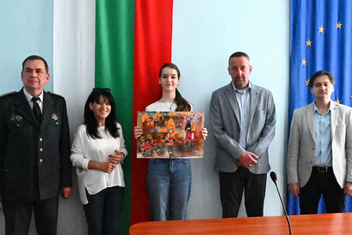 НАГРАЖДАВАНЕ НА ПОБЕДИТЕЛИТЕ В ОБЛАСТЕН ЕТАП ЗА ОБЛАСТ МОНТАНА НА МЕЖДУНАРОДНИЯ КОНКУРС ЗА ДЕТСКА РИСУНКА „С ОЧИТЕ СИ ВИДЯХ БЕДАТА“ 2025 ГОДИНА НАГРАЖДАВАНЕ НА ПОБЕДИТЕЛИТЕ В ОБЛАСТЕН ЕТАП ЗА ОБЛАСТ МОНТАНА НА МЕЖДУНАРОДНИЯ КОНКУРС ЗА ДЕТСКА РИСУНКА „С ОЧИТЕ СИ ВИДЯХ БЕДАТА“ 2025 ГОДИНА