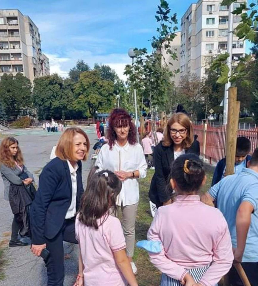 "Моето зелено училище и моята зелена детска градина" в 42 ОУ "Моето зелено училище и моята зелена детска градина" в 42 ОУ