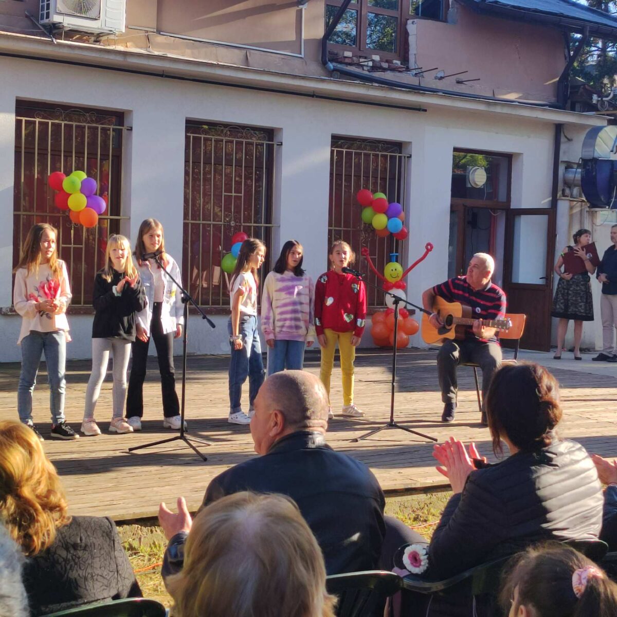 СТАРТИРА НАЦИОНАЛНАТА ПРОГРАМА „ЗАЕДНО В ИЗКУСТВАТА И В СПОРТА“ СТАРТИРА НАЦИОНАЛНАТА ПРОГРАМА „ЗАЕДНО В ИЗКУСТВАТА И В СПОРТА“