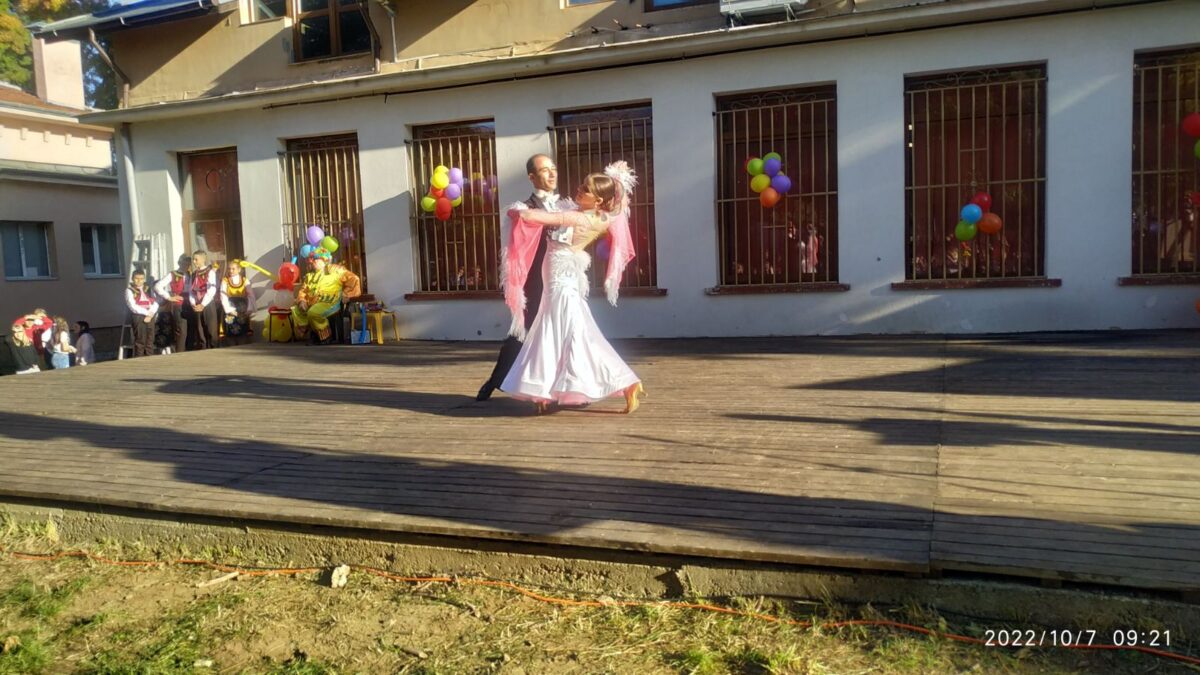 СТАРТИРА НАЦИОНАЛНАТА ПРОГРАМА „ЗАЕДНО В ИЗКУСТВАТА И В СПОРТА“ СТАРТИРА НАЦИОНАЛНАТА ПРОГРАМА „ЗАЕДНО В ИЗКУСТВАТА И В СПОРТА“