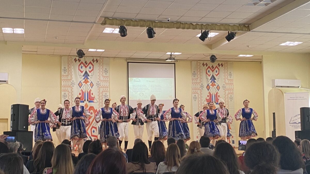 Тържествено посрещане на младите учители в София Тържествено посрещане на младите учители в София