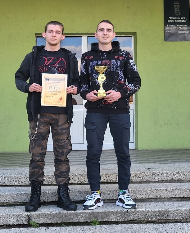 Отборна победа за учениците от София в националното състезание „Най-добър техник в машиностроенето“ Отборна победа за учениците от София в националното състезание „Най-добър техник в машиностроенето“