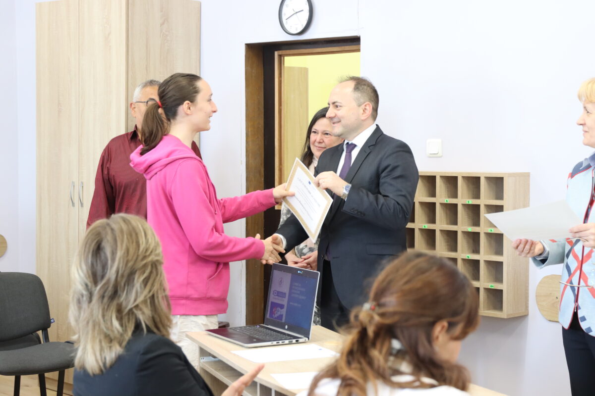 Работна среща за повишаване на уменията и компетентностите на учениците по професии, изучавани в СПГ „Княгиня Евдокия“ Работна среща за повишаване на уменията и компетентностите на учениците по професии, изучавани в СПГ „Княгиня Евдокия“