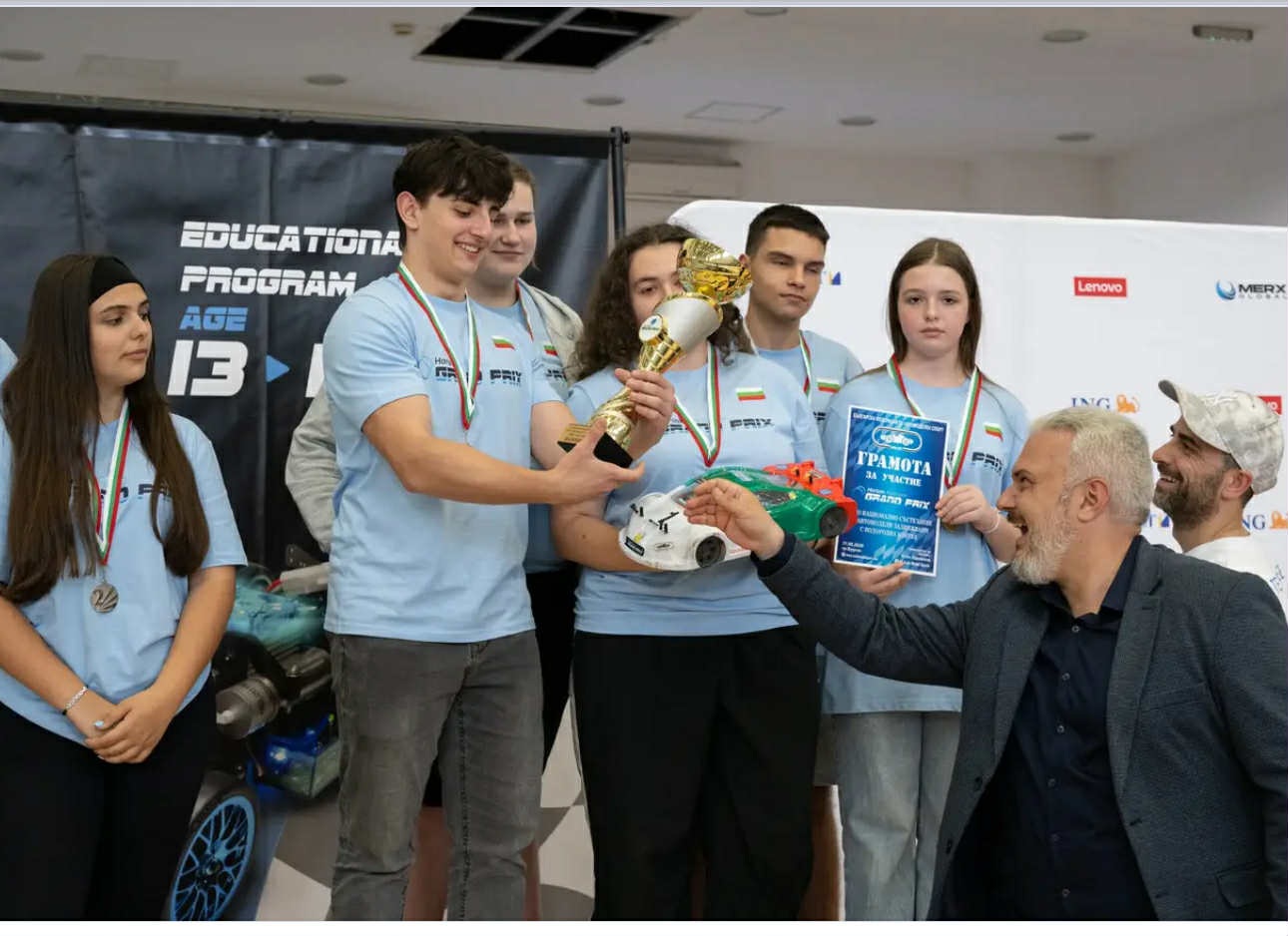 18. СУ „Уилям Гладстон“ с убедителна победа в Националното състезание H2 Grand Prix 2025 18. СУ „Уилям Гладстон“ с убедителна победа в Националното състезание H2 Grand Prix 2025