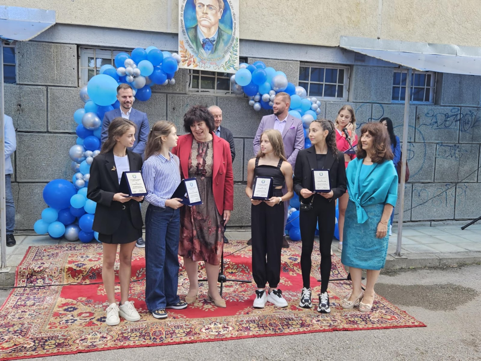 Откриване на новата учебна година в 166. СУ „Васил Левски“! Откриване на новата учебна година в 166. СУ „Васил Левски“!