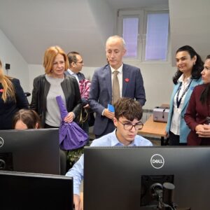 Професионална гимназия по дизайн с нов STEАM център Професионална гимназия по дизайн с нов STEАM център
