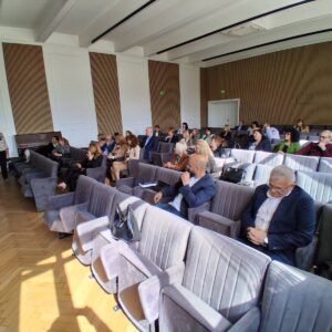 Началникът на РУО – София-град проведе девет работни срещи с всички директори на столичните училища Началникът на РУО – София-град проведе девет работни срещи с всички директори на столичните училища