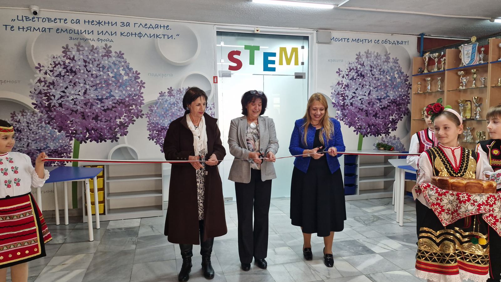 96.СУ с нов STEM център 96.СУ с нов STEM център