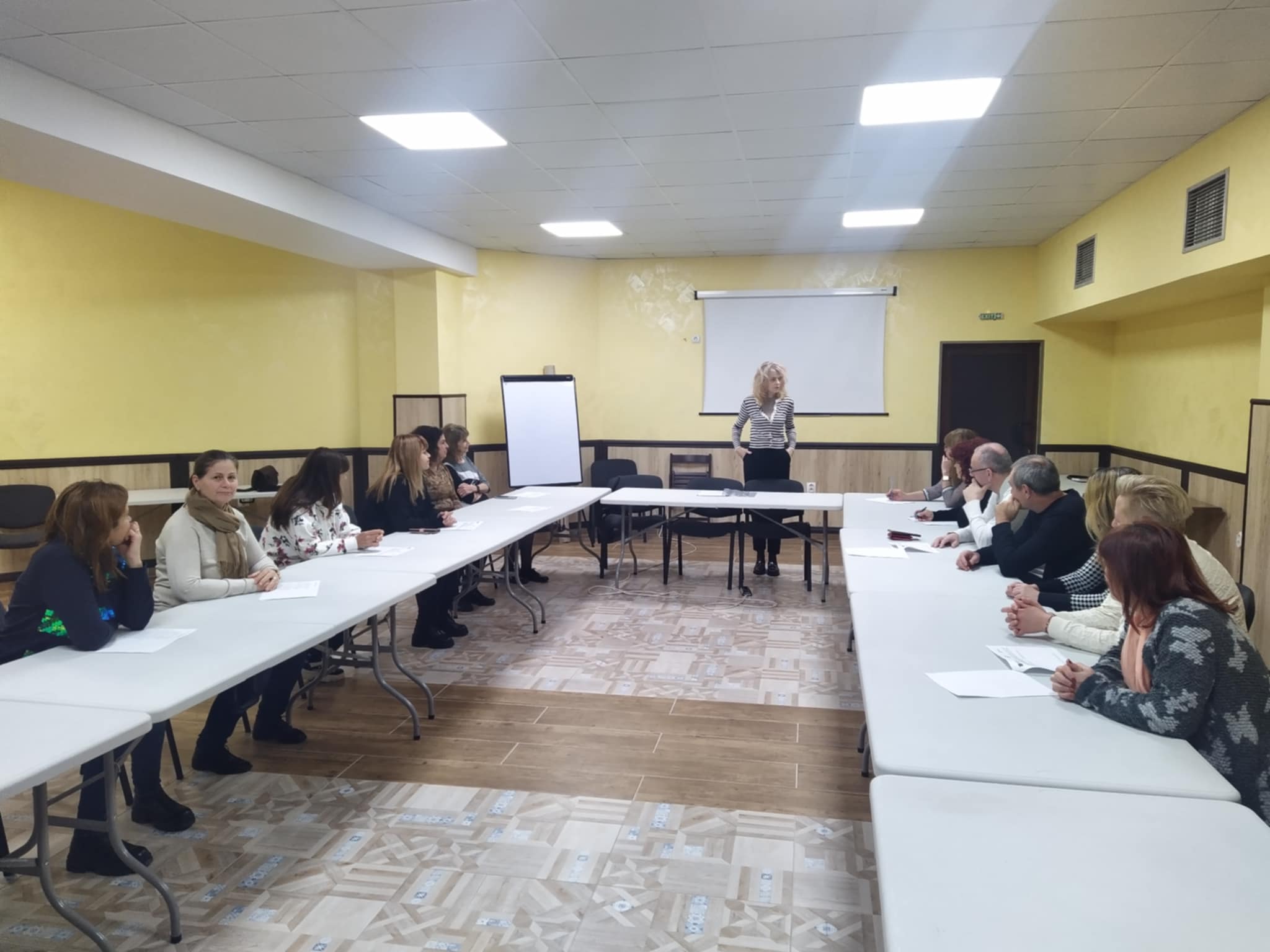 ОБУЧЕНИЕ НА УЧИТЕЛИ ОТ ПГО „НЕДКА ИВАН ЛАЗАРОВА“ – РУСЕ ПО ПРОЕКТ „МОДЕРНИЗИРАНЕ НА ПРОФЕСИОНАЛНОТО ОБРАЗОВАНИЕ И ОБУЧЕНИЕ“ ОБУЧЕНИЕ НА УЧИТЕЛИ ОТ ПГО „НЕДКА ИВАН ЛАЗАРОВА“ – РУСЕ ПО ПРОЕКТ „МОДЕРНИЗИРАНЕ НА ПРОФЕСИОНАЛНОТО ОБРАЗОВАНИЕ И ОБУЧЕНИЕ“