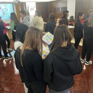 Ученици от ПГДВА "Йосиф Вондрак" - Русе взеха участие в дискусия на тема: "Демократични ценности в общности на способни, ангажирани и овластени млади хора" Ученици от ПГДВА "Йосиф Вондрак" - Русе взеха участие в дискусия на тема: "Демократични ценности в общности на способни, ангажирани и овластени млади хора"