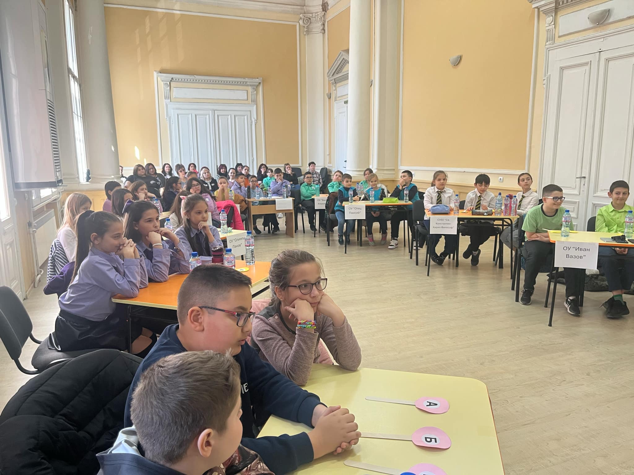 Млади еколюбители в надпревара със знания Млади еколюбители в надпревара със знания
