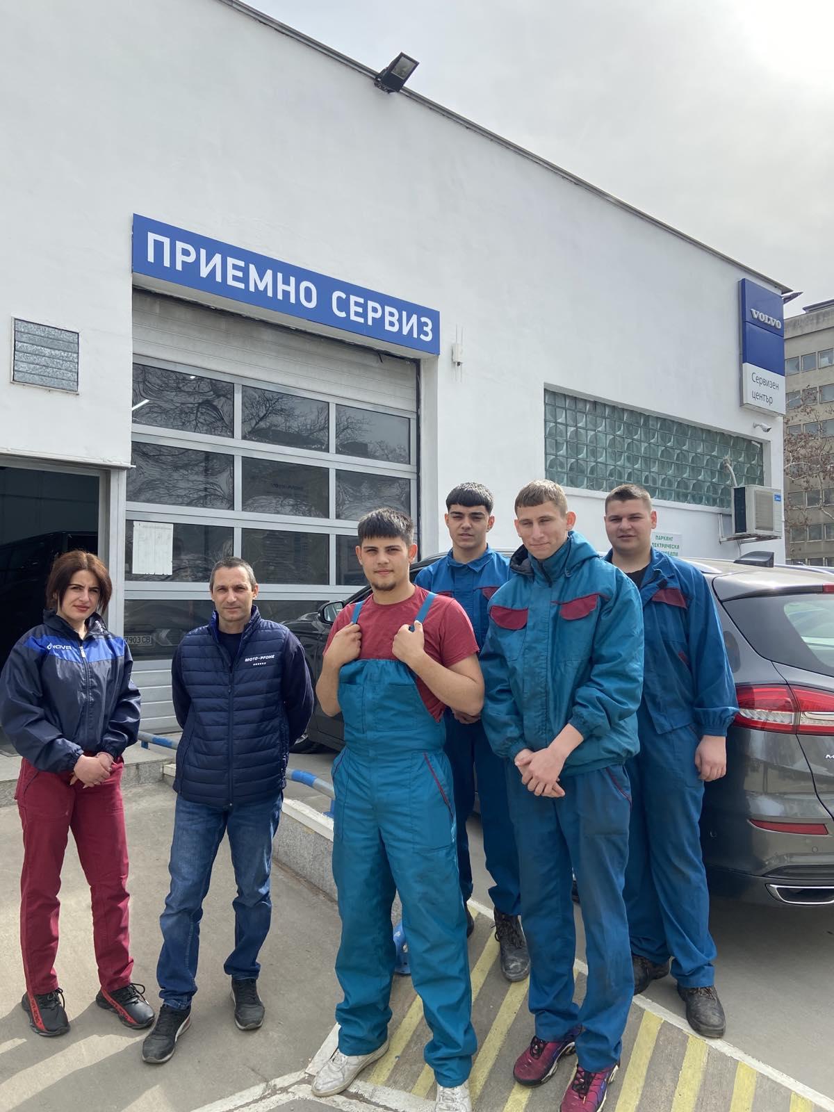 Допълнителни практики на ученици от ПГ по транспорт - Русе в „МОТО ПФОЕ“ ООД Допълнителни практики на ученици от ПГ по транспорт - Русе в „МОТО ПФОЕ“ ООД