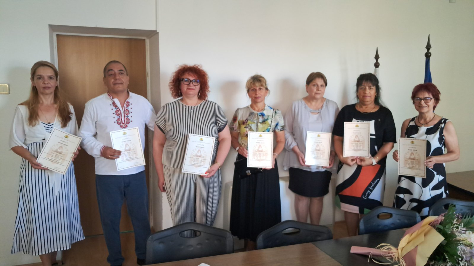 В Регионално управление на образованието - Шумен бe връчено почетното отличие - грамота "Неофит Рилски" на министерството на образованието и науката. В Регионално управление на образованието - Шумен бe връчено почетното отличие - грамота "Неофит Рилски" на министерството на образованието и науката.