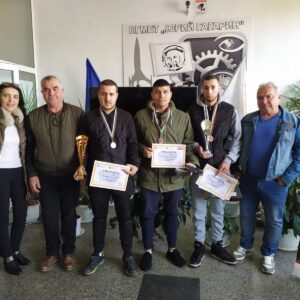 Трето място за учениците на ПГМЕТ „ Юрий Гагарин“- гр. Петрич на регионален кръг на националното състезание „Най-добър млад автомонтьор и водач на МПС“ Трето място за учениците на ПГМЕТ „ Юрий Гагарин“- гр. Петрич на регионален кръг на националното състезание „Най-добър млад автомонтьор и водач на МПС“