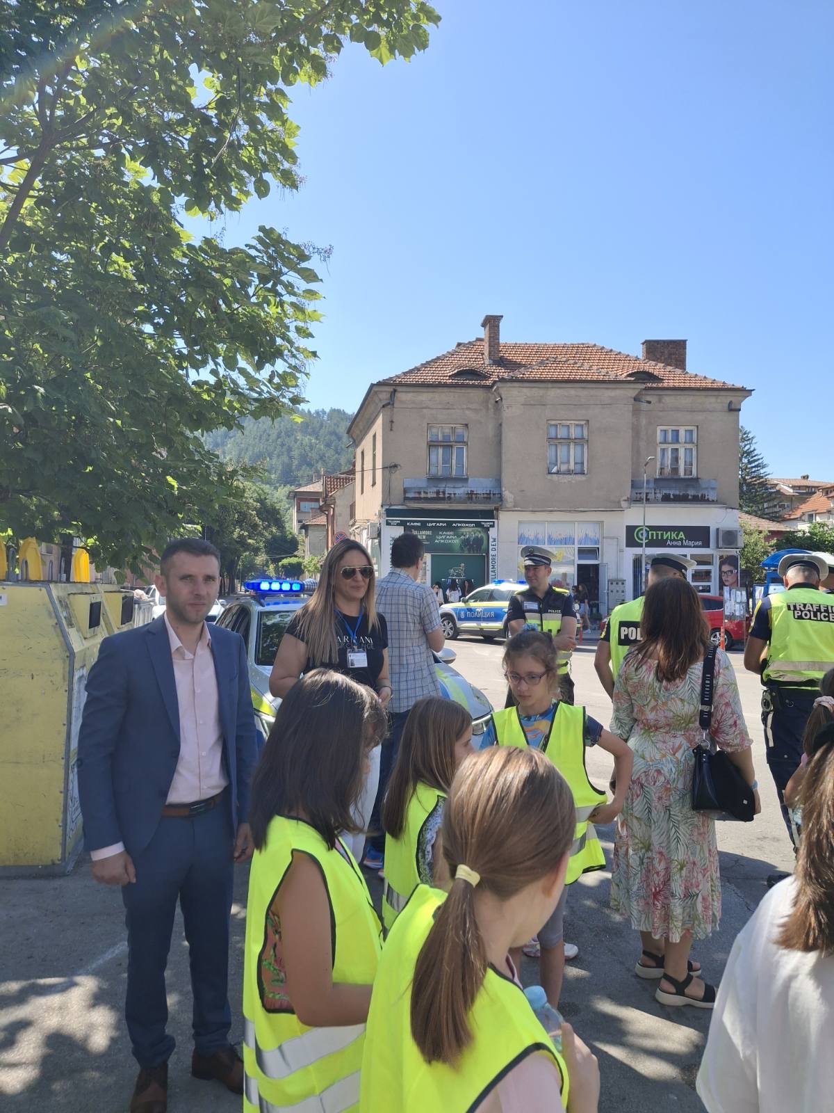 Инициатива по повод Национален ден на безопасността на движението по пътищата Инициатива по повод Национален ден на безопасността на движението по пътищата