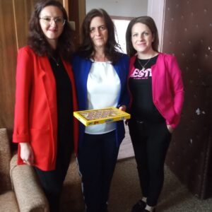 Изложба на тема „Мигове на вдъхновение“ в СУ „Кирил и Методий“, с. Нова махала Изложба на тема „Мигове на вдъхновение“ в СУ „Кирил и Методий“, с. Нова махала