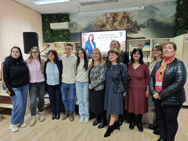 Открита практика: Среща с омбудсмана на Република България – урок по активно гражданство във 2. СУ "Акад. Емилиян Станев" Открита практика: Среща с омбудсмана на Република България – урок по активно гражданство във 2. СУ "Акад. Емилиян Станев"
