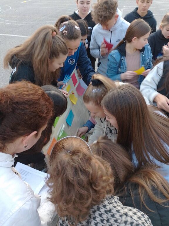 Добра практика в 40. СУ „Луи Пастьор“: „Възрожденската литература в чест на Световния ден за възпоменание на жертвите при пътнотранспортните произшествия – 16.11.2025 г.“ Добра практика в 40. СУ „Луи Пастьор“: „Възрожденската литература в чест на Световния ден за възпоменание на жертвите при пътнотранспортните произшествия – 16.11.2025 г.“