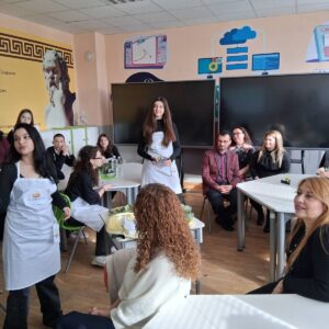 Началникът на РУО – София-град откри STEM център в 15. СУ Началникът на РУО – София-град откри STEM център в 15. СУ