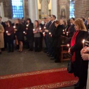 Д-р Елеонора Лилова отдаде почит към Васил Левски заедно с държавното ръководство на България Д-р Елеонора Лилова отдаде почит към Васил Левски заедно с държавното ръководство на България