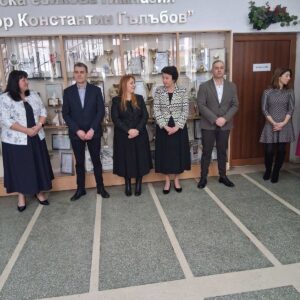 Един от най-разширените STEM центрове в страната откриха днес заместник-министър и началникът на РУО – София-град в 91. НЕГ Един от най-разширените STEM центрове в страната откриха днес заместник-министър и началникът на РУО – София-град в 91. НЕГ