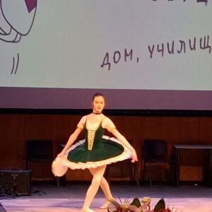 НПМГ с почетен плакет от РУО – София град НПМГ с почетен плакет от РУО – София град