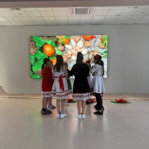 Добра практика в 49. ОУ „Бенито Хуарес”: „Пробуждане : Словесни багри и фолклорни ритми.“ – интегриран урок с ученици от 5. клас Добра практика в 49. ОУ „Бенито Хуарес”: „Пробуждане : Словесни багри и фолклорни ритми.“ – интегриран урок с ученици от 5. клас