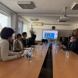 200 участници се включиха в уебинар на тема „Програма „Стъпки заедно“ – цялостен подход за превенция на насилието и тормоза в училище“ 200 участници се включиха в уебинар на тема „Програма „Стъпки заедно“ – цялостен подход за превенция на насилието и тормоза в училище“