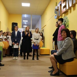 Началникът на РУО – София-град откри STEM център в 128. СУ „Алберт Айнщайн” Началникът на РУО – София-град откри STEM център в 128. СУ „Алберт Айнщайн”