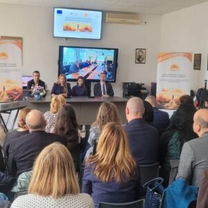 Официално начало на Проект „Да върнем бъдещето им обратно“ на РУО – София-град Официално начало на Проект „Да върнем бъдещето им обратно“ на РУО – София-град