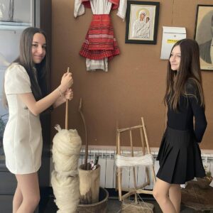 Добра практика в 4. Основно училище "Проф. Джон Атанасов" - „Когато думите могат да спасят любовта – интегриране на социално-емоционално учене в обучението по литература“ Добра практика в 4. Основно училище "Проф. Джон Атанасов" - „Когато думите могат да спасят любовта – интегриране на социално-емоционално учене в обучението по литература“