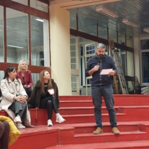 Добра практика в 163 ОУ Черноризец Храбър -„Училище за родители“ – когато разбирането заменя контрола Добра практика в 163 ОУ Черноризец Храбър -„Училище за родители“ – когато разбирането заменя контрола