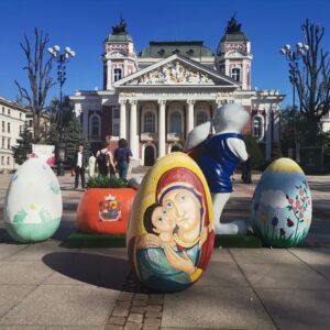 Ученици от 6. ОУ „Граф Игнатиев“ украсиха „Свети Седмочисленици“ Ученици от 6. ОУ „Граф Игнатиев“ украсиха „Свети Седмочисленици“