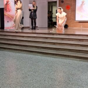 Млади таланти преобразиха София в столица на модата по време на национално състезание Млади таланти преобразиха София в столица на модата по време на национално състезание