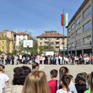Столичните училища отбелязват 150 години от Априлското въстание Столичните училища отбелязват 150 години от Априлското въстание
