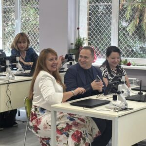 Д-р Лилова откри нов STEM център в столичното 43. ОУ Д-р Лилова откри нов STEM център в столичното 43. ОУ