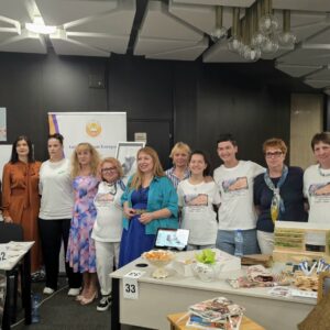 Стотици ученици и родители посетиха „Парад на професиите – План-прием VIII клас“ в София Стотици ученици и родители посетиха „Парад на професиите – План-прием VIII клас“ в София