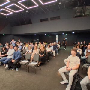 Началникът на РУО – София-град участва на кръгла маса, посветена на ролята на ИИ в образованието Началникът на РУО – София-град участва на кръгла маса, посветена на ролята на ИИ в образованието