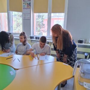 Д-р Лилова откри STEM център в ЦСОП „Едуард Саген“ Д-р Лилова откри STEM център в ЦСОП „Едуард Саген“
